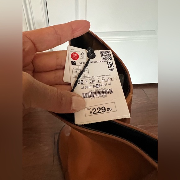 Zara Riding Boot - Picture 3 of 3